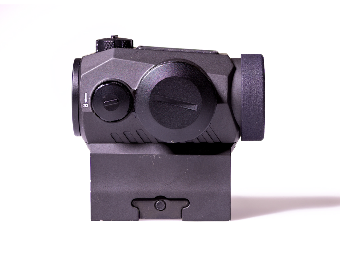 Side profile of KillFlash ARD installed on red dot sight