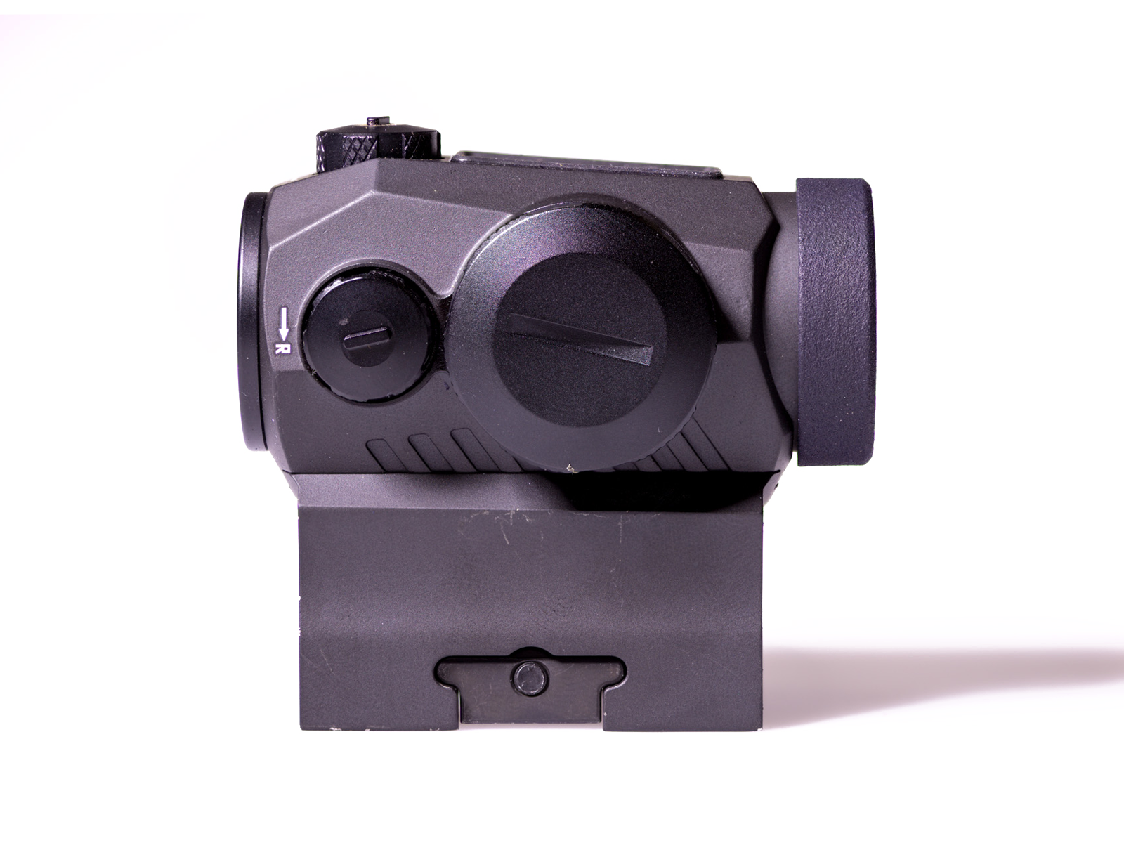 Side profile of KillFlash ARD installed on red dot sight